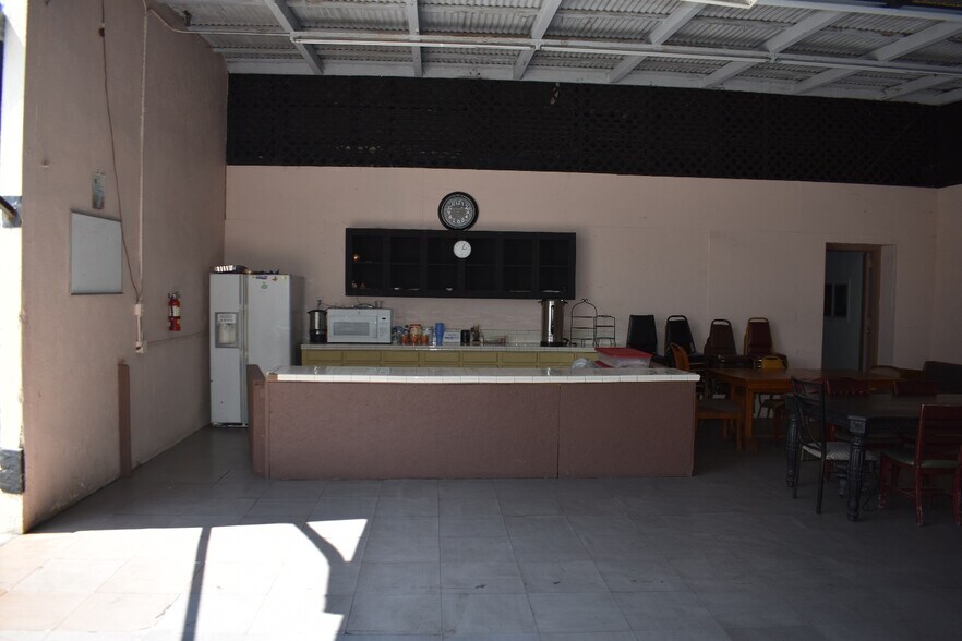 More Photos Of 1150 E Compton Blvd, Compton Auto Repair For Sale