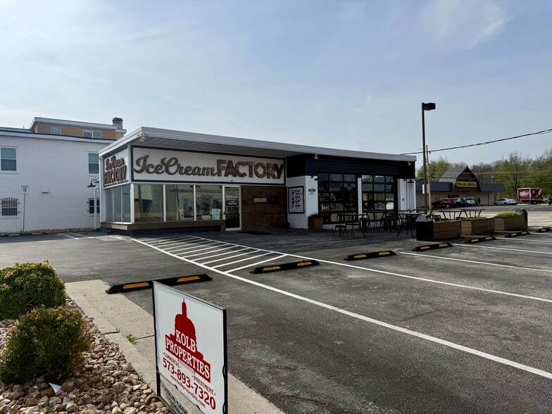 Primary Photo Of 701 Madison St, Jefferson City Auto Dealership For Sale