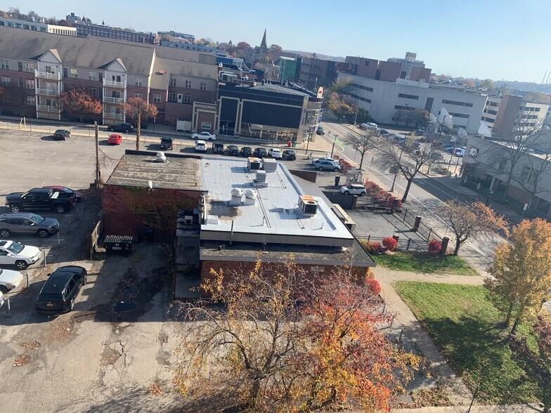 More Photos Of 170 East Ave, Rochester Bar For Sale