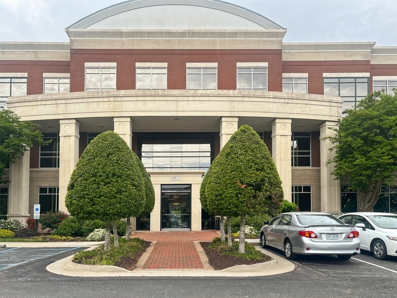 More Photos Of 3900 Westerre Pky, Richmond Coworking Space
