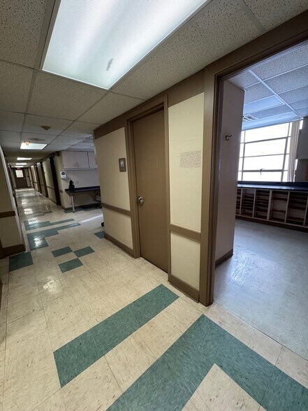 More Photos Of 2025 Swift Ave, North Kansas City Medical For Lease