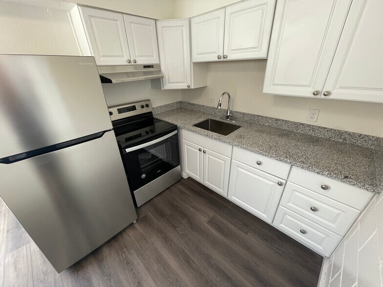 More Photos Of 512 Crampton St, Reno Apartments For Sale