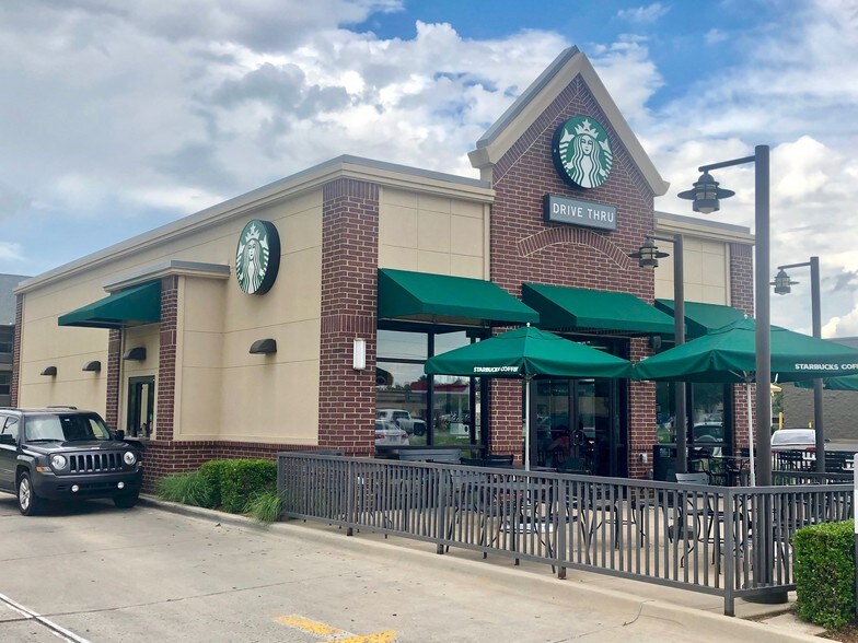 Primary Photo Of 2929 E Memorial Rd, Edmond Freestanding For Sale