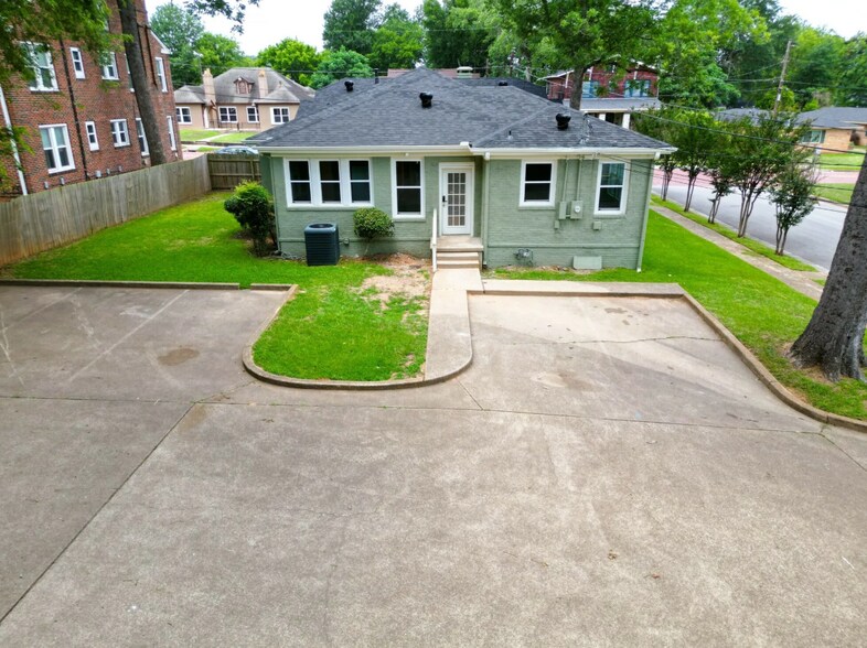 More Photos Of 514 S Fannin Ave, Tyler Loft Creative Space For Sale