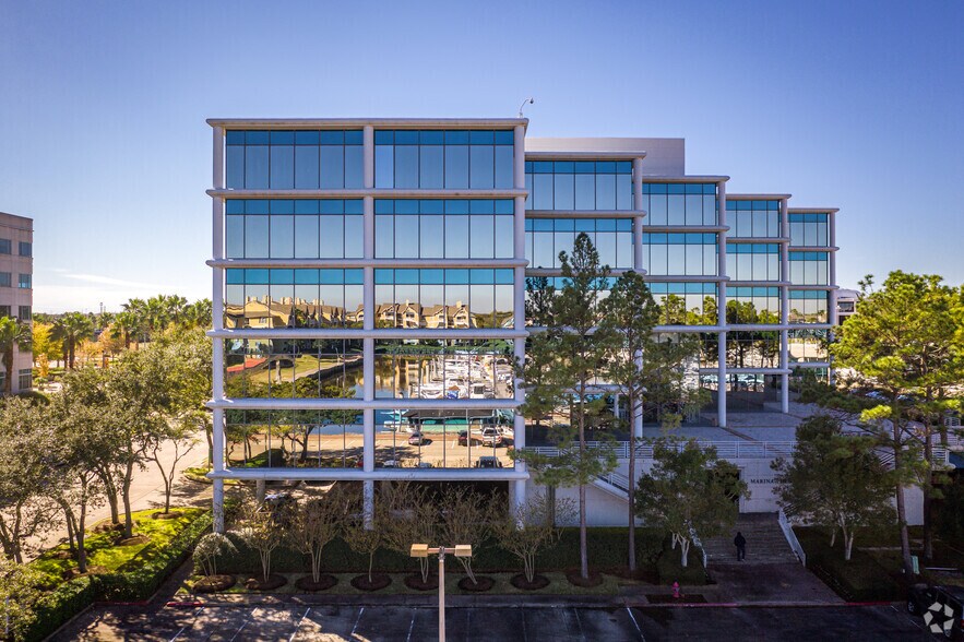 More Photos Of 2450 South Shore Blvd, League City Office For Lease