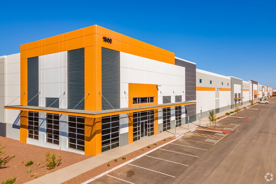 More Photos Of 9393 W Buckeye Rd, Tolleson Unknown For Lease