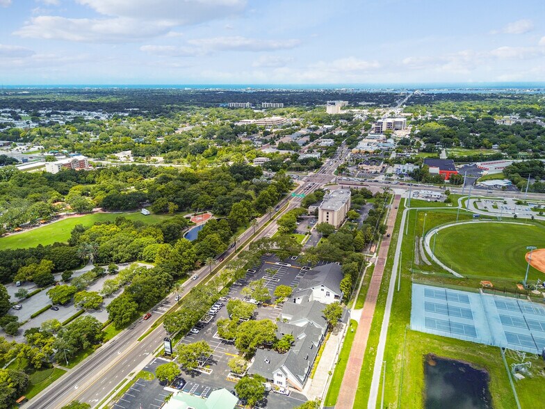 More Photos Of 300 E Bay Dr, Largo Office For Lease