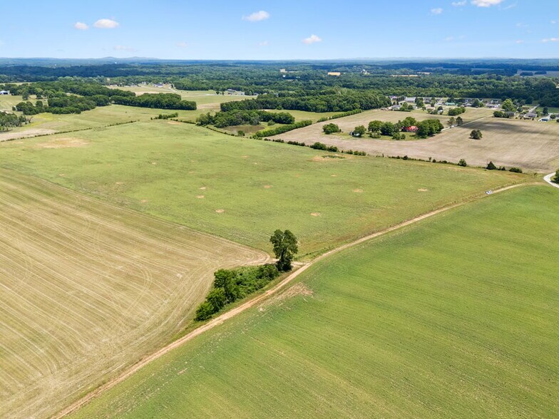 More Photos Of 0 Powell Lane, Lewisburg Land For Sale