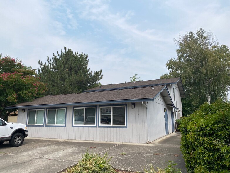 More Photos Of 799 Spring St, Medford Apartments For Sale