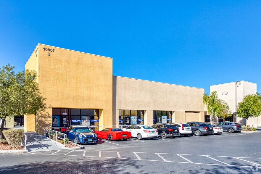 More Photos Of 10905-10915 S Eastern Ave, Henderson Storefront Retail Office For Lease