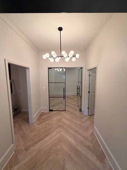 More Photos Of 24-26 Milton Ave, Alpharetta Storefront Retail Office For Lease