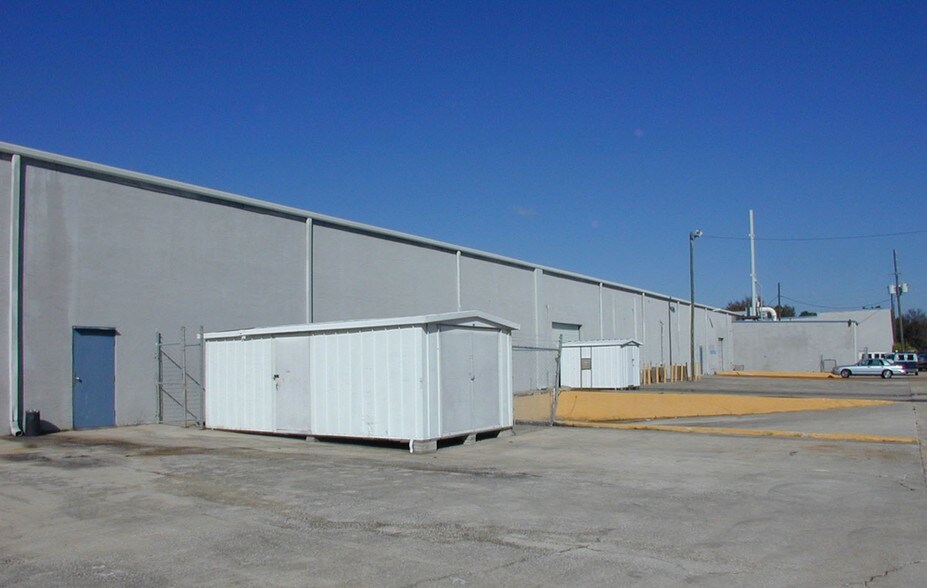 More Photos Of 12495 34th St N, Saint Petersburg Unknown For Lease