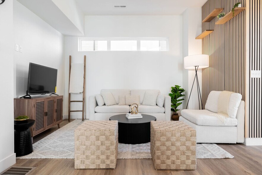 More Photos Of 2900 – 2940 W Parkside Place, Denver Apartments For Sale