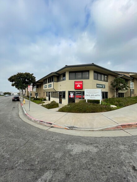 Primary Photo Of 1901-1907 Redondo Ave, Signal Hill Flex For Lease