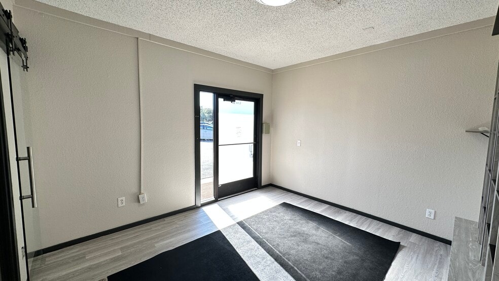 More Photos Of 4119 W FM 2147, Cottonwood Shores Storefront Retail Office For Lease