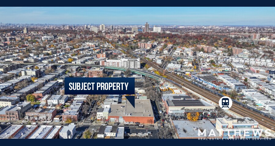 More Photos Of 8768 130th St, Richmond Hill Warehouse For Sale