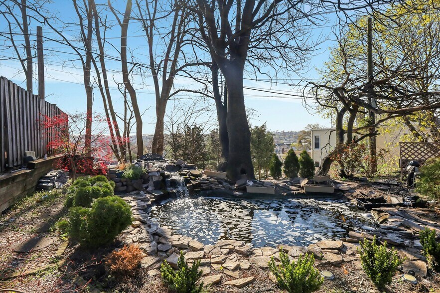 More Photos Of 504 Washington Ave, Belleville Storefront For Sale