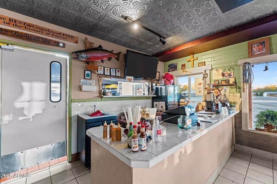 More Photos Of 686 N Tegner St, Wickenburg Restaurant For Sale