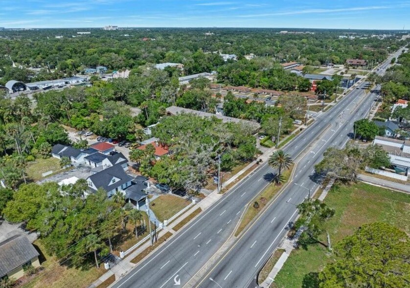 More Photos Of 934 S Ridgewood Ave, Daytona Beach Sorority Fraternity House For Sale