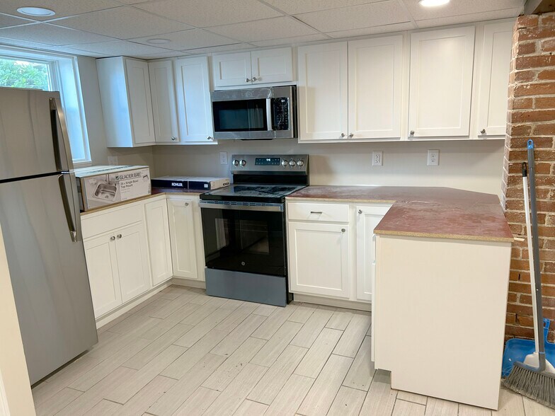 More Photos Of 142 Sherman St, Portland Apartments For Sale