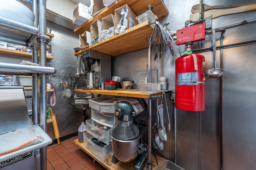 More Photos Of 424 N Main St, Souderton Restaurant For Sale