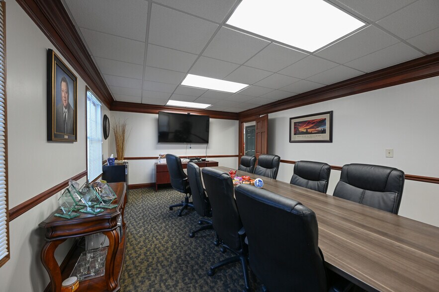 More Photos Of 312 N Cleveland Massillon Rd, Akron Medical For Sale