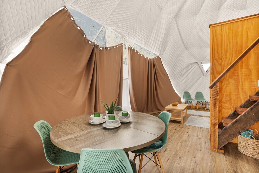 More Photos Of 162 Black Bear Run, Berlin Specialty For Sale