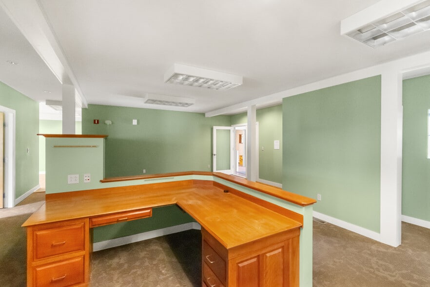 More Photos Of 633 NH Route 10, Orford Office For Lease