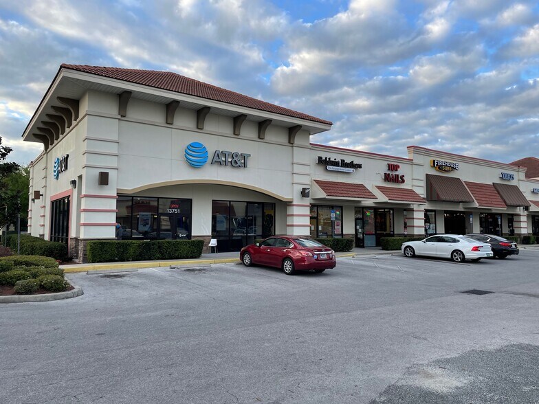 Primary Photo Of 13753 N US Highway 441, Lady Lake Storefront Retail Office For Lease