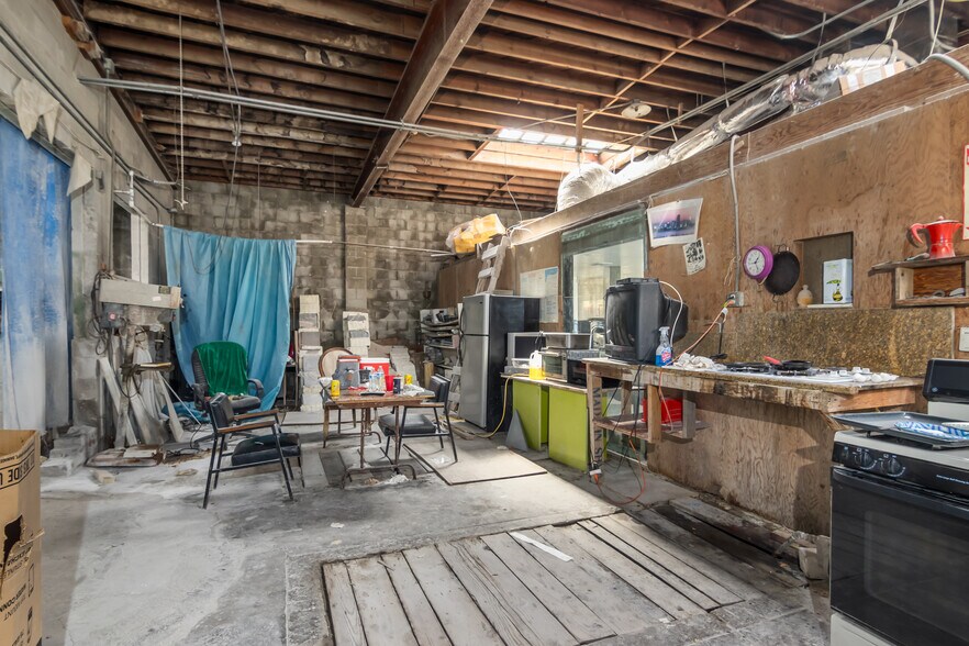 More Photos Of 6160 Sepulveda Blvd, Van Nuys Warehouse For Sale