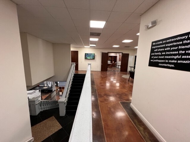 More Photos Of 1842 Gunn Hwy, Odessa Flex For Lease