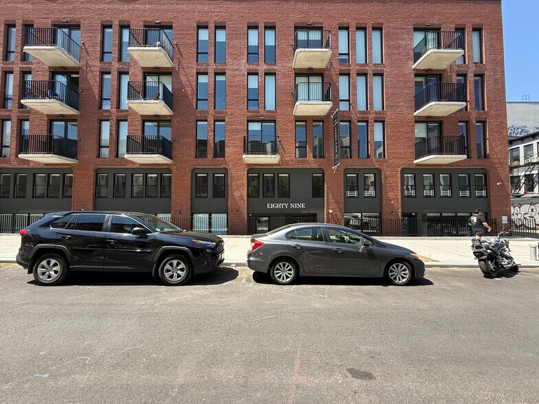 More Photos Of 87-89 George St, Brooklyn Office For Lease