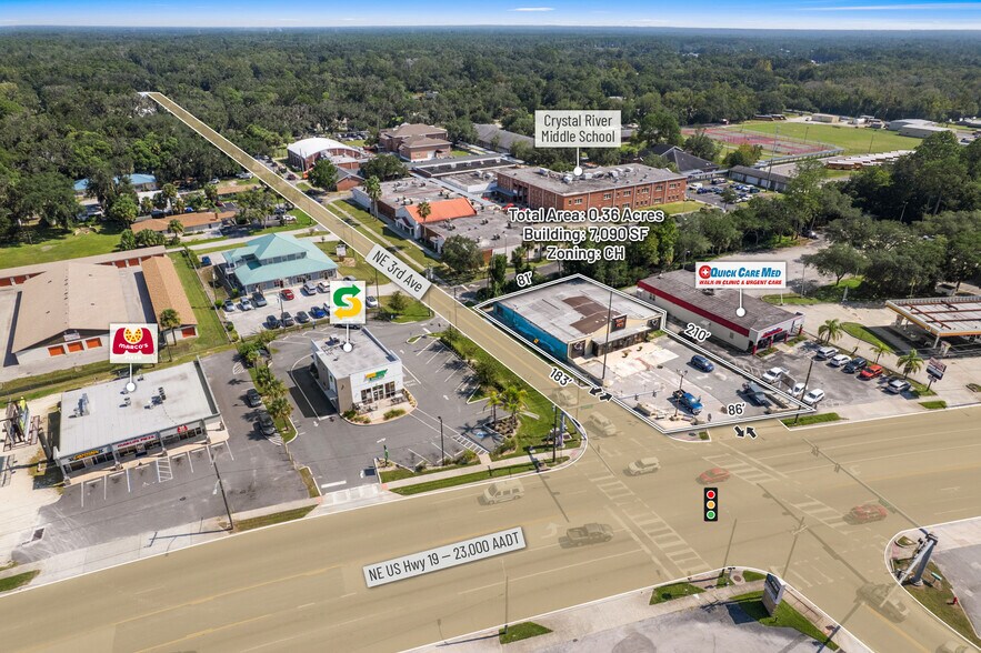 More Photos Of 669 NE Us Highway 19, Crystal River General Retail For Sale