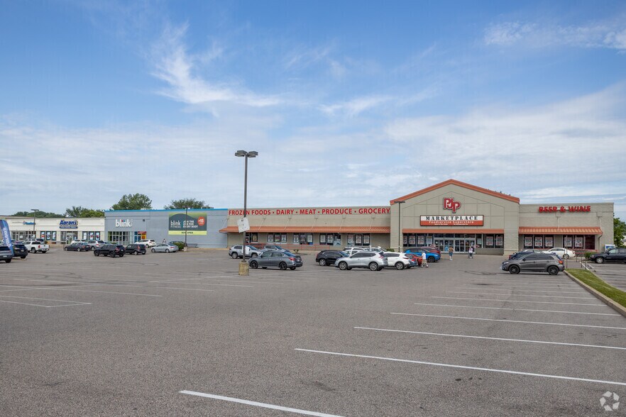 More Photos Of 8842-8966 Frankford Ave, Philadelphia Unknown For Lease