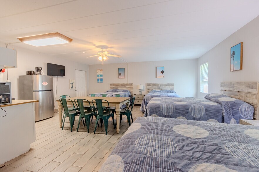 More Photos Of 314 Cut Off Rd, Port Aransas Hospitality For Sale