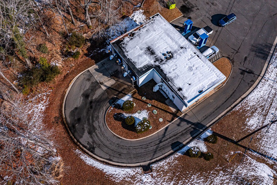 More Photos Of 516 14th st, West Point Carwash For Sale