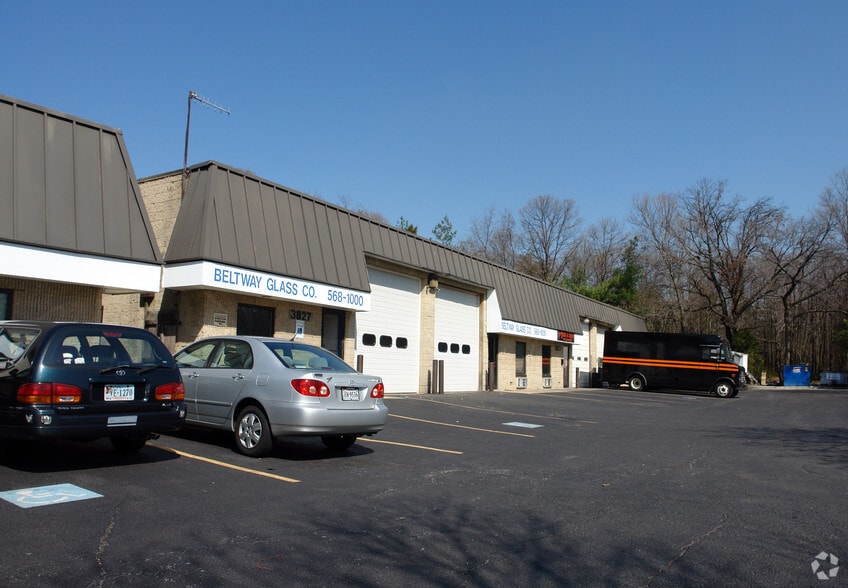 More Photos Of 3821-3827 Penn Belt Pl, Forestville Warehouse For Lease