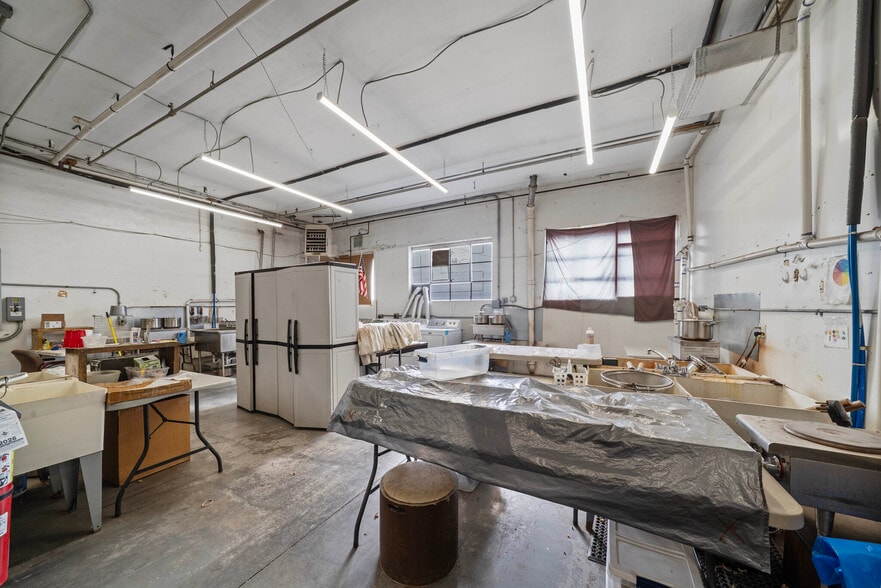 More Photos Of 950 Jennings St, Bethlehem Manufacturing For Sale