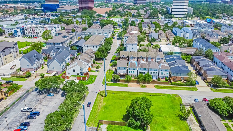 More Photos Of 3003 Bering Dr, Houston Land For Sale