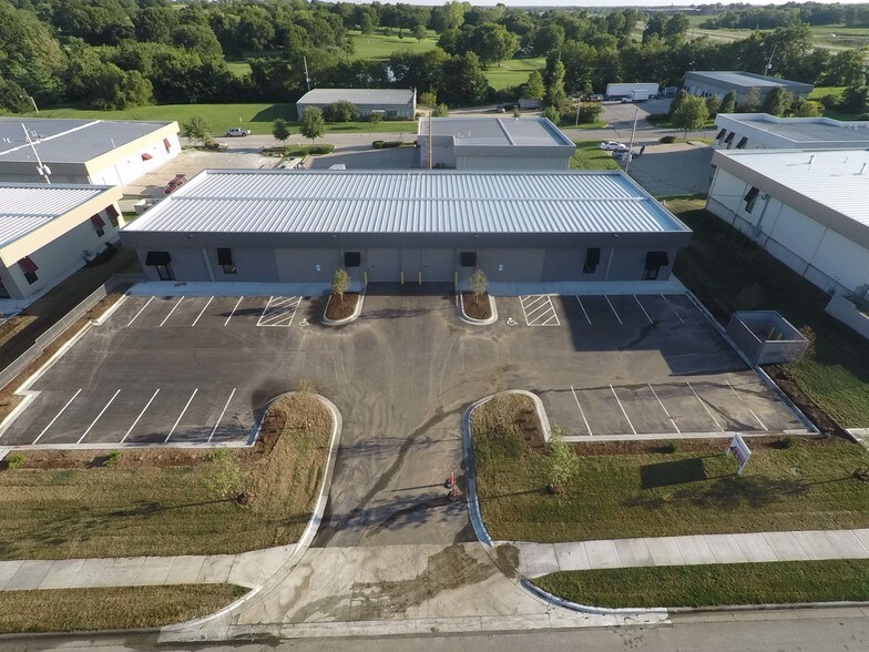 More Photos Of 71 SE 29th Ter, Lee's Summit Office For Lease