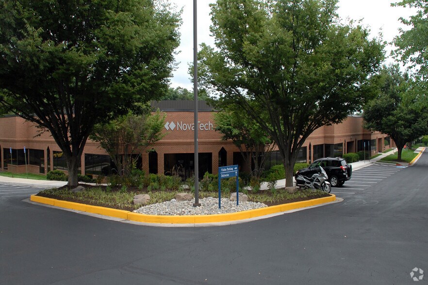 More Photos Of 11425 Cronhill Dr, Owings Mills Flex For Lease