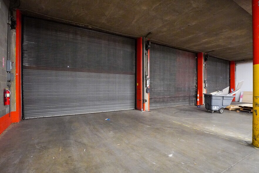 More Photos Of 1612-1616 Moore St, Cincinnati Manufacturing For Sale