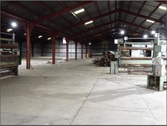 More Photos Of 144 Parkview St, Westminster Distribution For Sale