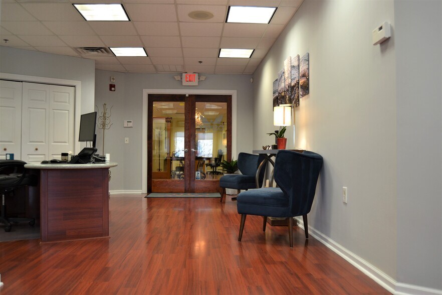 More Photos Of 807 Mantoloking Rd, Brick Office For Sale