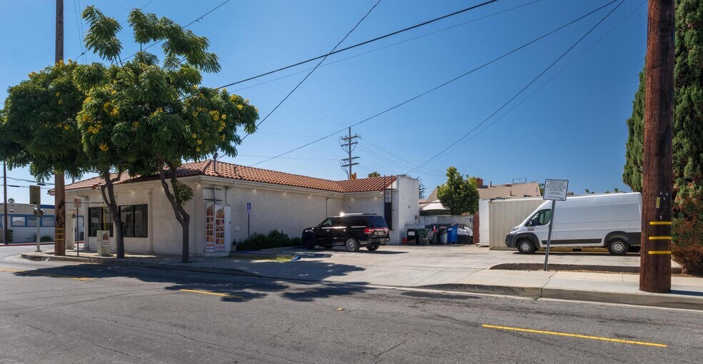More Photos Of 25501 Narbonne Ave, Lomita General Retail For Sale