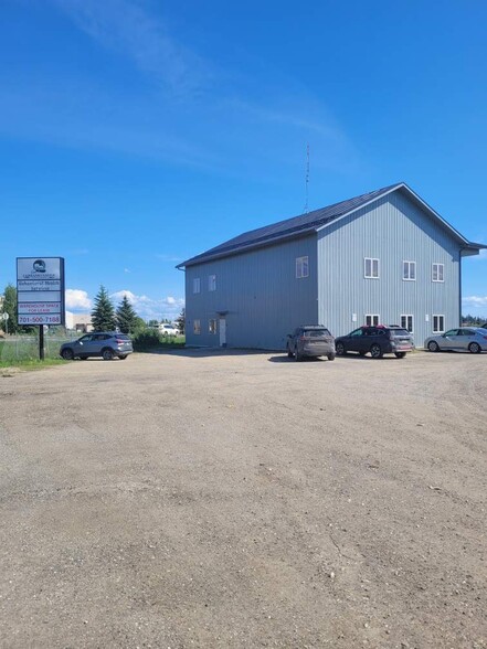 More Photos Of 399 Helmericks Ave, Fairbanks Flex For Lease
