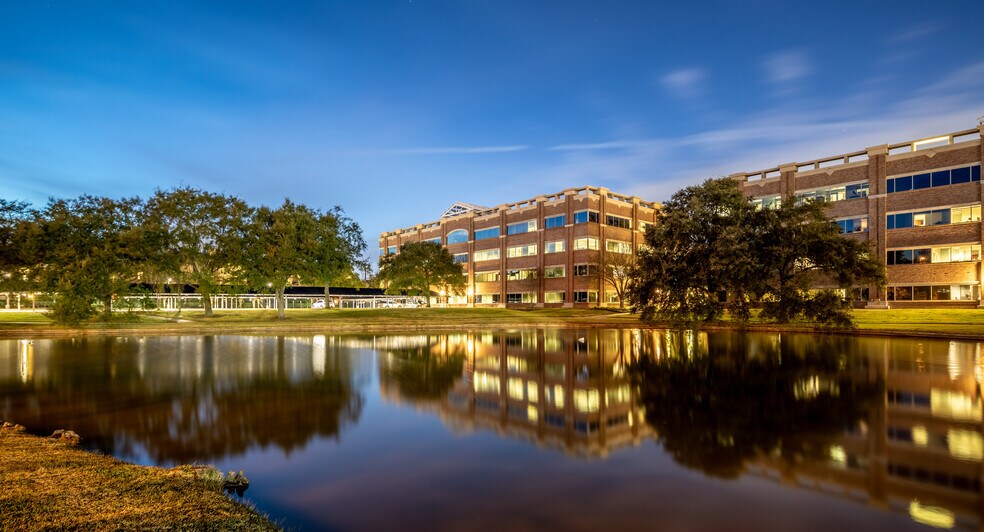 More Photos Of 1600 Highway 6, Sugar Land Office For Lease