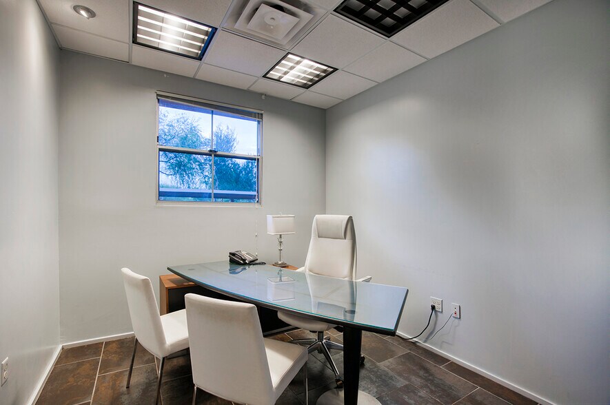 More Photos Of 8438 E Shea Blvd, Scottsdale Medical For Sale