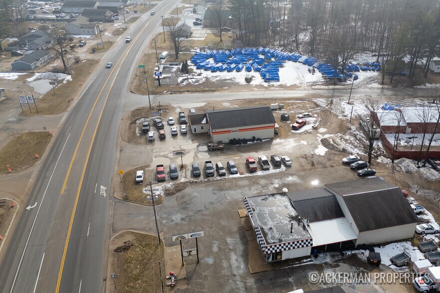 More Photos Of 8259 S Mason Dr, Newaygo Auto Repair For Sale