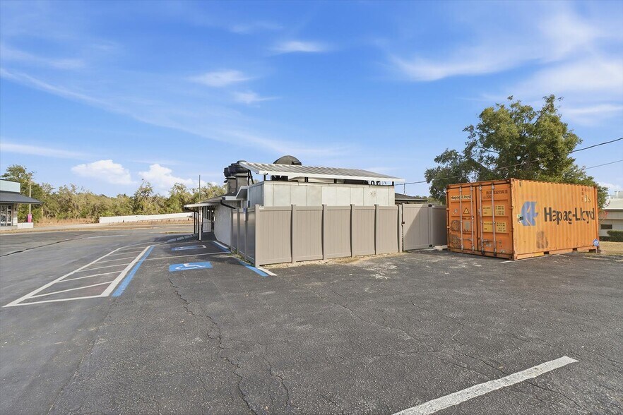 More Photos Of 859 S US Highway 41, Inverness Restaurant For Sale